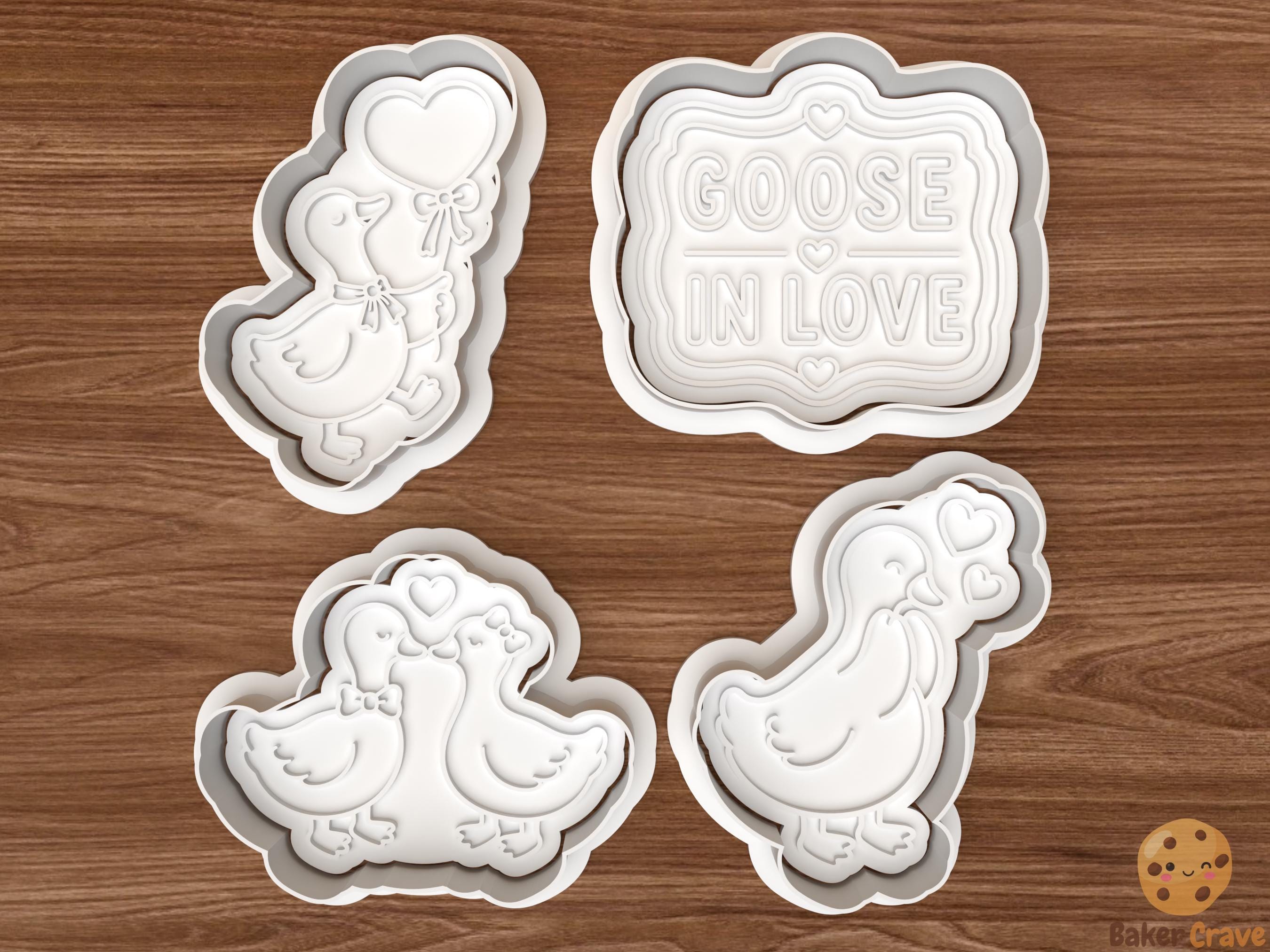 Goose in Love Cookie Cutter Set STL File