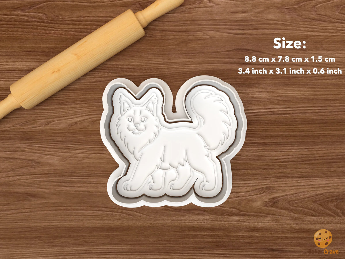 Maine Coon Cat Cookie Cutter Set - single walking maine coon cat